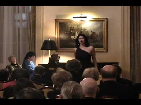 Gabriela García,mezzo-soprano: O mio Fernando! (Donizetti)