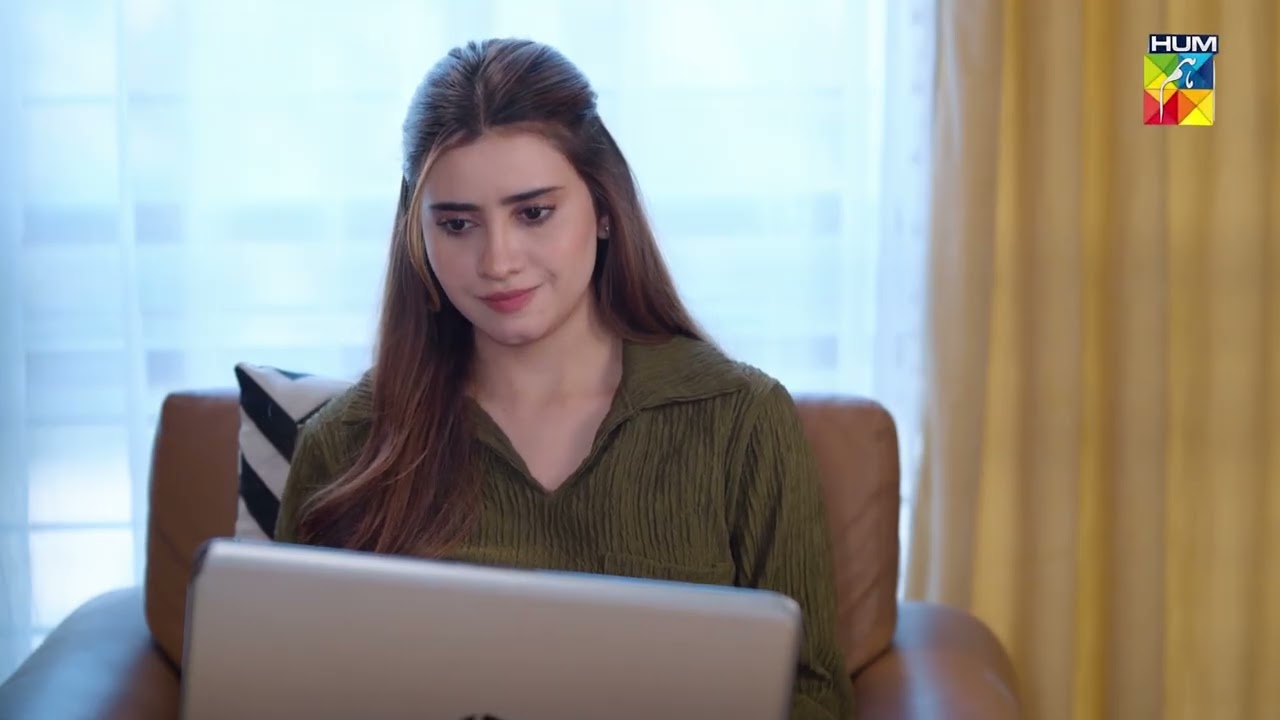 Shiatan Jaisa Dimagh Hai Iss Aurat Ka...! Aye Dil Aazma Nahin - HUM TV