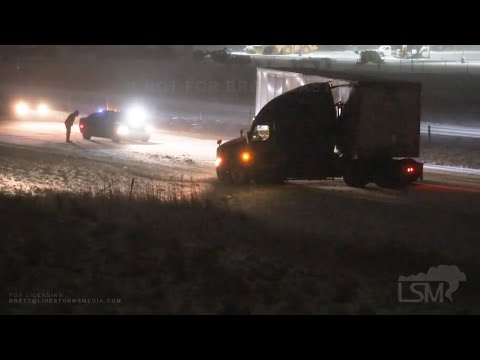 01-14-2021 Des Moines, IA - Jackknifed Truck - Stranded Vehicles - Blizzard Warning