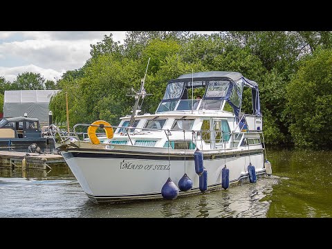 SOLD ! Stevens 1040 "Maid of Steel" Email thamesboatsales@tingdene.net for information