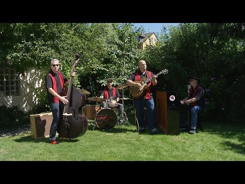 LenneBrothers Band - Picking Berrys (Official Music Video)
