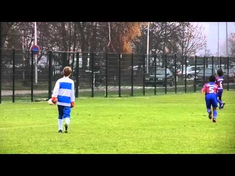 Ouderkerk F1 - FC Abcoude F1 (za. 07 dec.13) 3