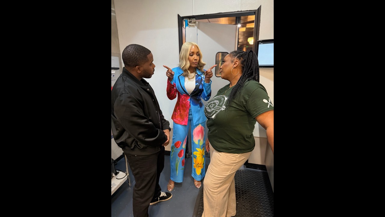 When Amber and Shana go off!