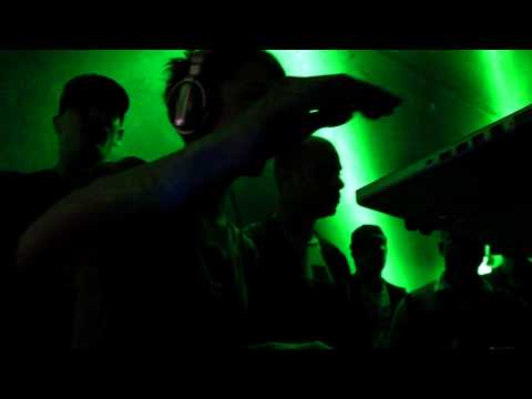 DJ TINA T - JETLAG PARTYTOWN - LIVE @ BANANA SPLIT 3.28.09
