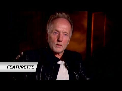 Thumbnail of the video: 'Tobin Bell' Featurette