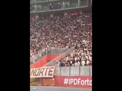 "Explota la Trinchera Norte - Universitario de Deportes" Barra: Trinchera Norte &bull; Club: Universitario de Deportes