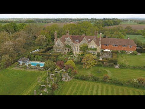 Inside 'The best of the bunch', a Grade I listed, Country Life dream designed by Sir Edwin Lutyens