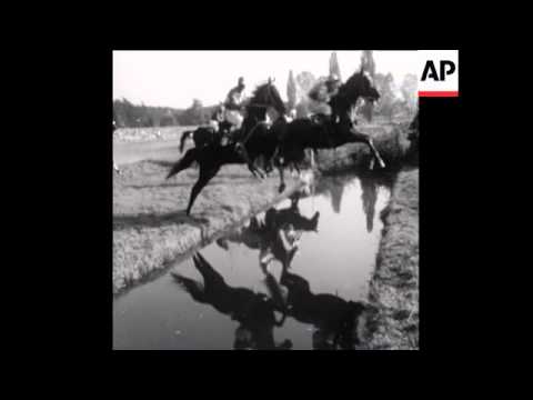 SYND 12-12-72  VELKA PARDUBICKA STEEPLECHASE