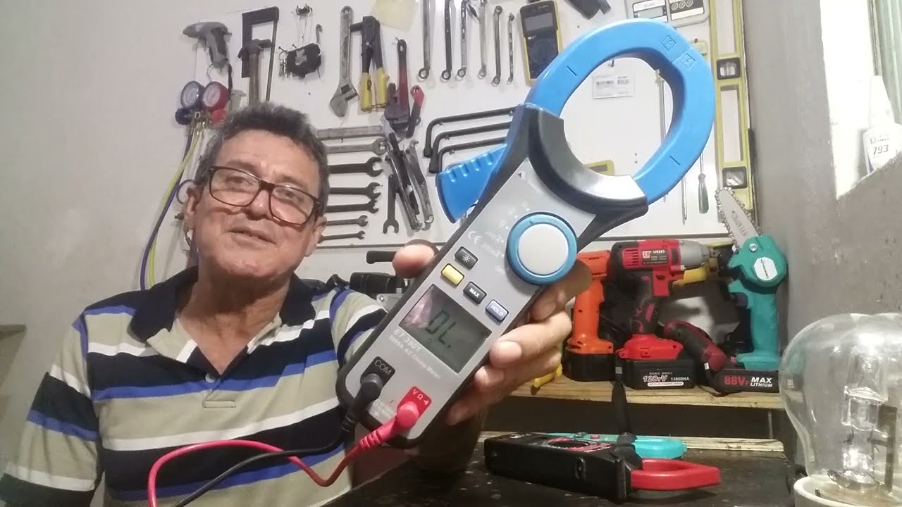 Multimetro Digital Minipa  ET 3901  Clamp Meter 2000A AC !  Esse é  Realmente Profissional !