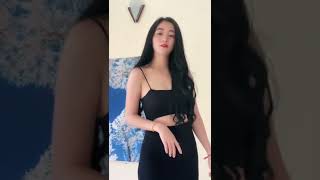 #6966427372438424833