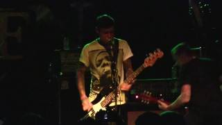 2011.04.09 Amity Affliction - Fire or Knife (Live in Chicago, IL)