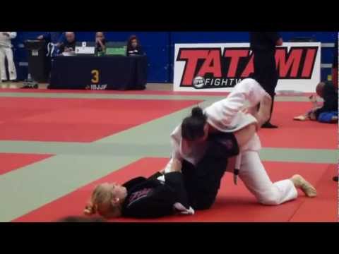 2012 London International Open - White Adult Female - Heavy