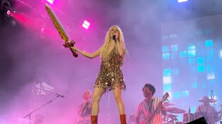 Carly Rae Jepsen - Cut to the Feeling (Live - Primavera Sound Argentina 2023)