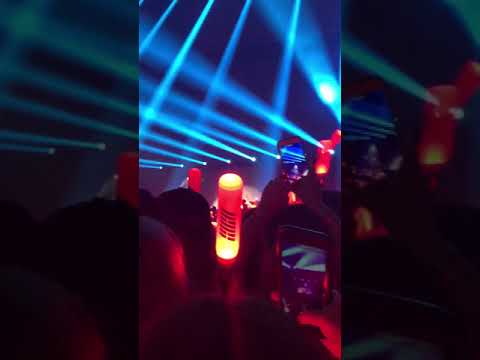 HOLUP! BOBBY fancam iKON ContinueTour in Taipei