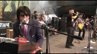 Jorge González &amp; Los Bunkers / LLueve sobre la ciudad - Vive Latino 2007