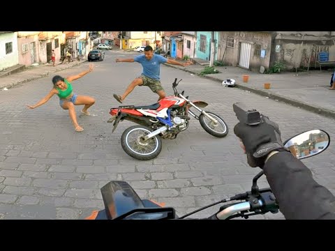 4 Persecuciones POLICIALES en Moto que TE harán SENTIR ADRENALINA BRUTAL (TEN CUIDADO)