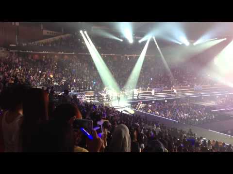 120219 SS4SG walking around + Thanks