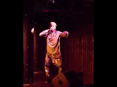 Dulla Bey- Dallas Open Mic performance Lp freestyles