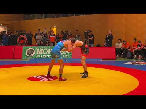 77kg GRECO: Muhammed Betergaraev - Linus Häusle