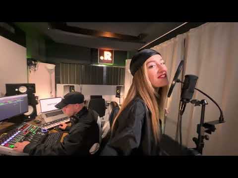 ANABMONDEJAR - WOOZY DIZZY (Videoclip)