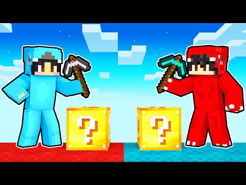Playing a LUCKY BLOCK RACE in Minecraft!