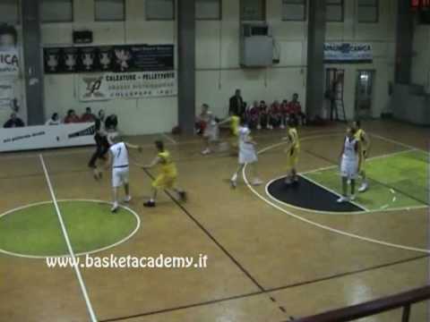 C2/umbria 08-09 anteprima deruta-castello