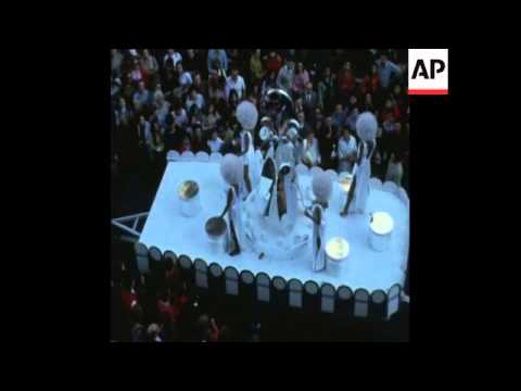 SYND 27-9-71 SPRING CARNIVAL SCENES