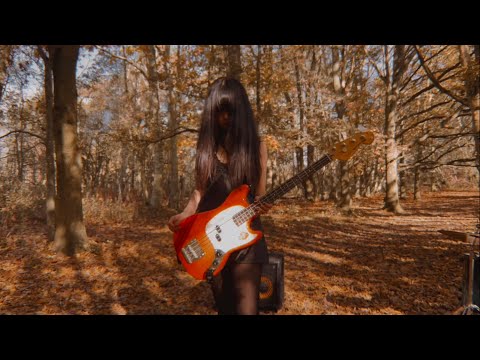 La Bruja - I SEE ORANGE (Music Video)