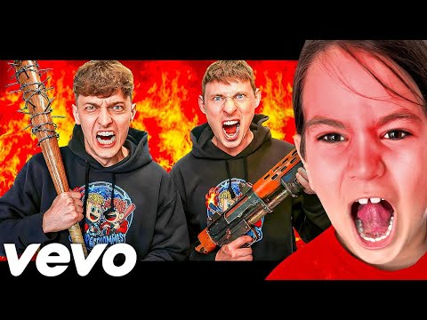 LITTLE BOY reacts to YOUTUBER DISSTRACK