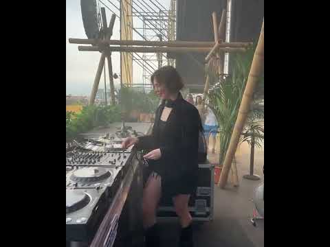 "Nina Kraviz" Live At Under Ground Party || Brunch -In Barcelona, Barcelona, Spain