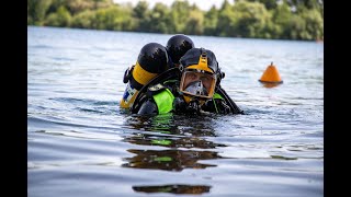 Einsatz für die Feuerwehrtaucher: So arbeitet die Feuerwehr unter Wasser