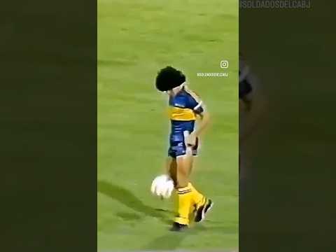 🔟 Diego Armando Maradona y su entrada en Calor #bocajuniors #bocajuniorshoy #maradona #cabj
