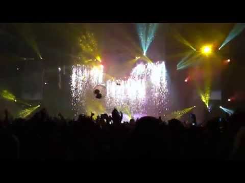 Avicii - Wake Me Up (Final set Sthlm 1/3 -14)