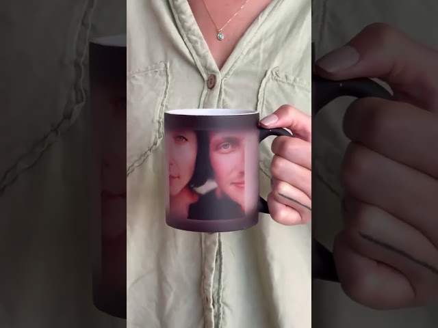 Vídeo relacionado con Taza Mágica Personalizada con Foto - Regalo Original en Cerámica, Asa Corazón 330ml