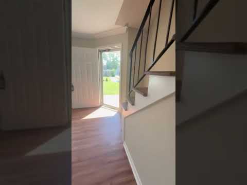 4911B  Marylin property video