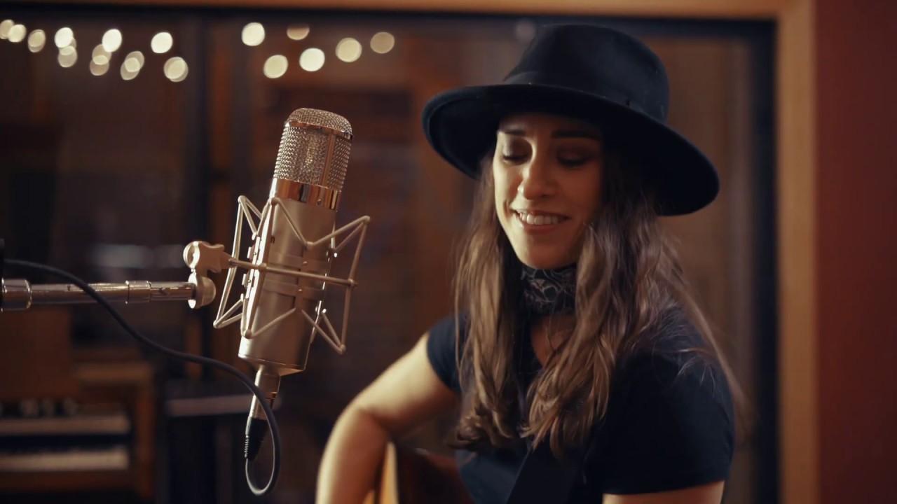 Promotional video thumbnail 4 for Elle Sera