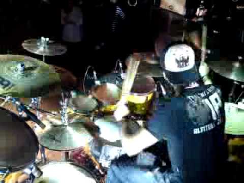 Rodrigo Skill solando com Jeann e Julio