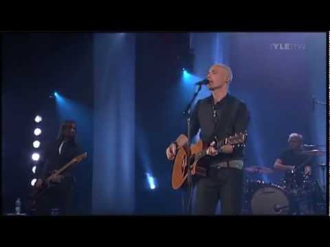 Ukkosta ja ullakolla - Juha Tapio