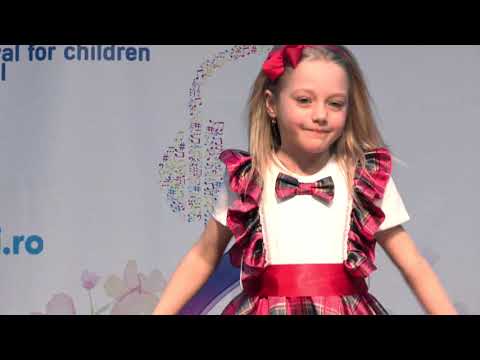 Midon Lia, 6 ani, Chisinau- SUNT UN COPIL