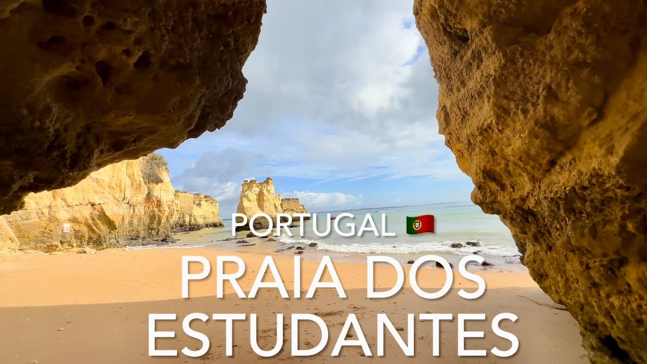 Experience a walkthrough around Praia dos Estudantes.