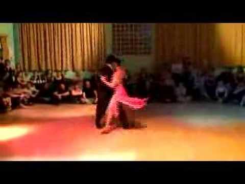  Mayra Galante  and  Silvio Grand  are  dancing  to  the  tango  "  Amurado  "
