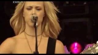 Tina Dico at Roskilde Festival (3 of 4)