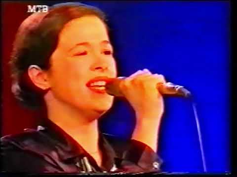 Karolina Gočeva - Ma ajde kaži mi (Skopje Fest 1996) [Final]
