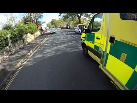 Nearly Hit By Ambulance And DU06HVX Forgets How To Roundabout