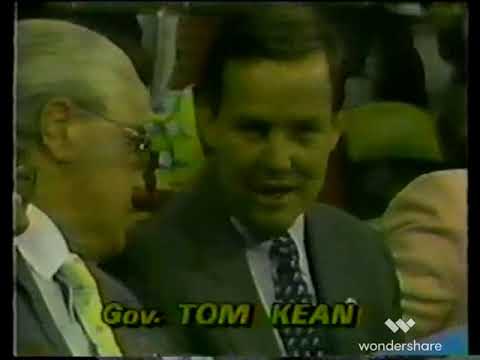 Razor Ruddock v Carlos Hernandez