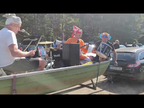 Punkoirama 2022 Die Kois Weckruf 01