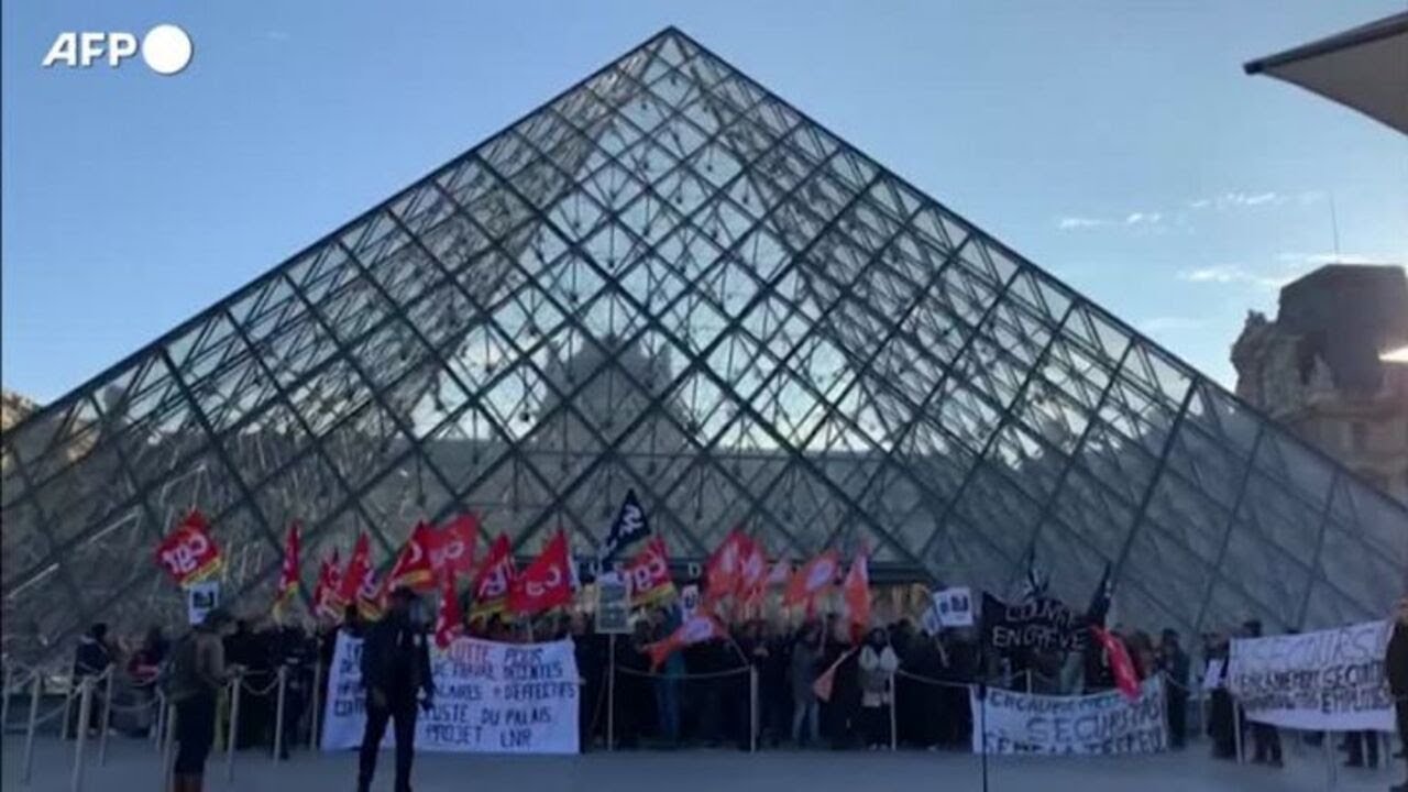 Parigi, chiuso il Louvre per sciopero dei lavoratori