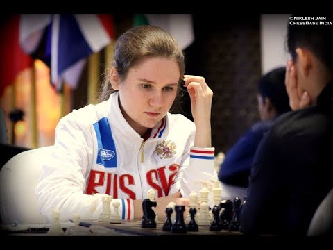 Shiny nails and killer moves - Polina Shuvalova leads World Juniors 2019
