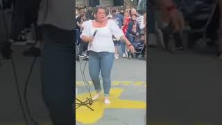 Reggae Lover Sings Barrington Levy Hit Song &quot;Murder&quot;#worldamusicrecords #worldamusicpromotion