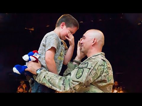 30 MOST EMOTIONAL SOLDIERS COMING HOME MOMENTS